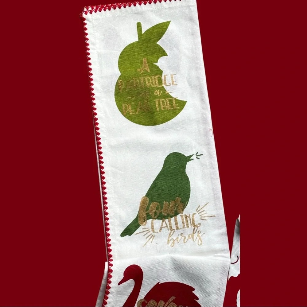 Crate&Barrel Christmas Hand Towel - NWT